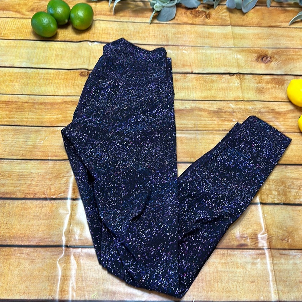 Lululemon purple legging limited Edition 6 or 8